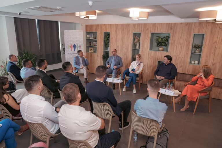 panel ŠPS, panelisti i publika